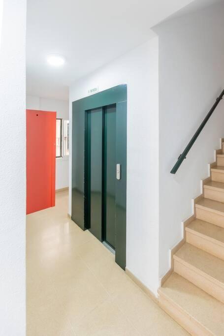 Downtown Flat With 46 Sqm Private Rooftop Terrace Малага Екстер'єр фото
